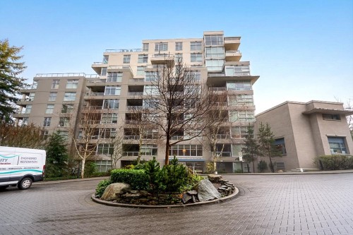 401-9262 University Crescent, Burnaby, BC 