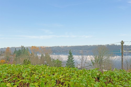 920 Barber Street, Port Moody, BC 