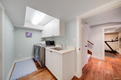 920 Barber Street, Port Moody, BC 