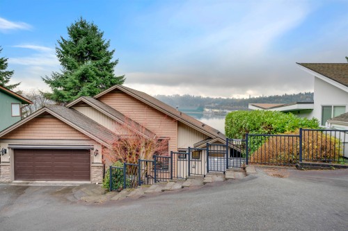 920 Barber Street, Port Moody, BC 