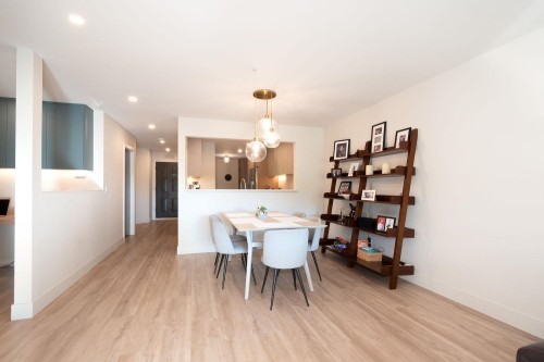 403-1050 Bowron Court, North Vancouver, BC 