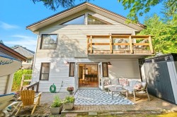 4565 Cove Cliff Road  North Vancouver, BC V7G 1H7