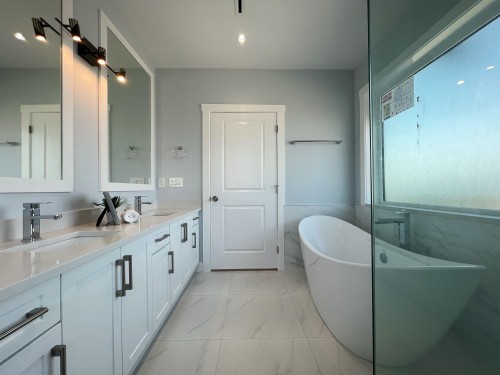 3275 20Th Avenue E, Vancouver, BC 