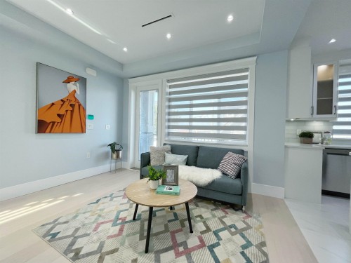 3275 20Th Avenue E, Vancouver, BC 