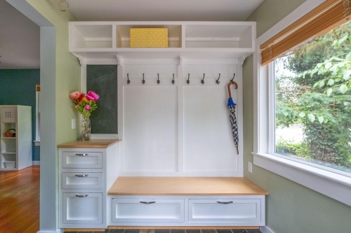 1075 Gladwin Drive, North Vancouver, BC 