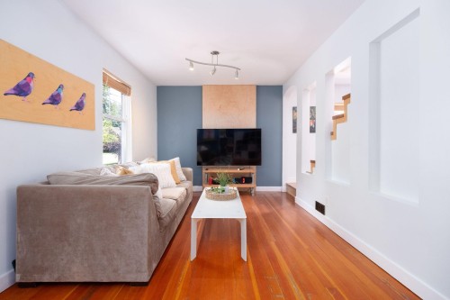 1075 Gladwin Drive, North Vancouver, BC 