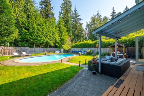 2864 Bushnell Place, North Vancouver, BC 