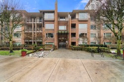 417-4728 Dawson Street  Burnaby, BC V5C 0A9