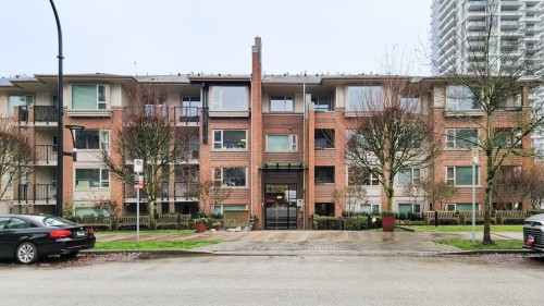 417-4728 Dawson Street, Burnaby, BC 