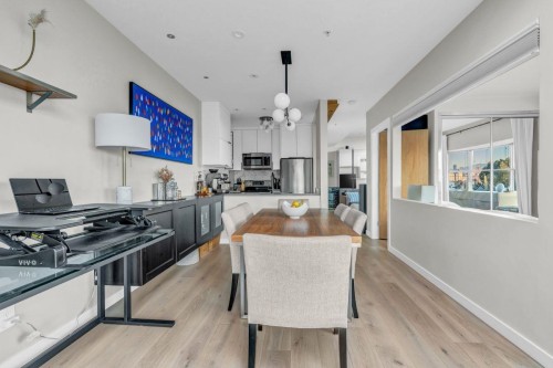 402-2216 3Rd Avenue W, Vancouver, BC 