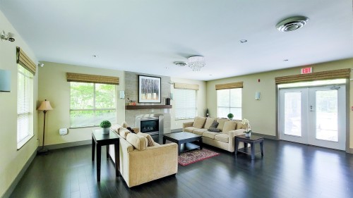 217-9299 Tomicki Avenue, Richmond, BC 