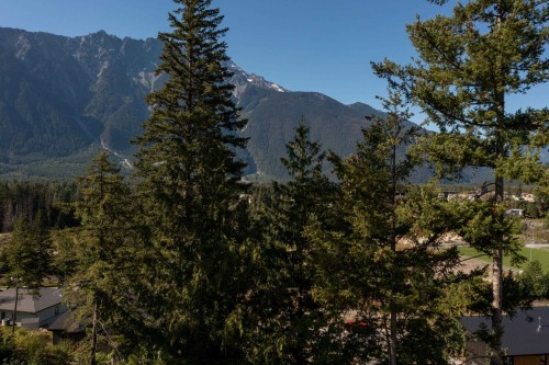 7677 Cerulean Drive, Pemberton, BC 