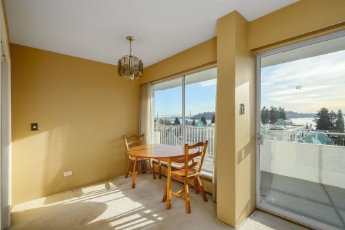 203-1730 Duchess Avenue, West Vancouver, BC 