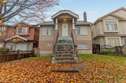 4358 Victoria Drive  Vancouver, BC V5N 4N5
