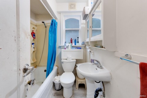 4358 Victoria Drive, Vancouver, BC 