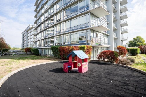 1605-8288 Lansdowne Road, Richmond, BC 