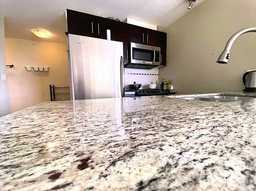 1605-8288 Lansdowne Road, Richmond, BC 