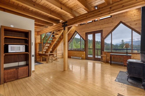 3492 Blackwater Road, D'Arcy, BC 