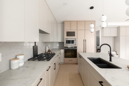 2-475 20Th Avenue W, Vancouver, BC 