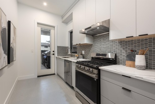 881 Porter Street, Coquitlam, BC 