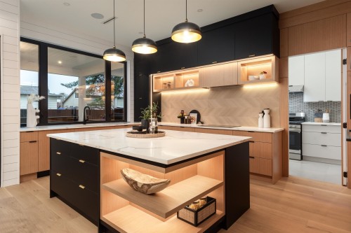 881 Porter Street, Coquitlam, BC 