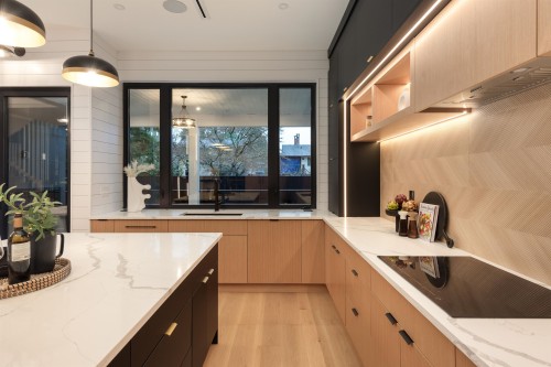 881 Porter Street, Coquitlam, BC 