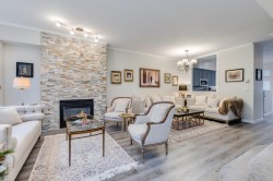 4-233 6th Street E North Vancouver, BC V7L 1P4