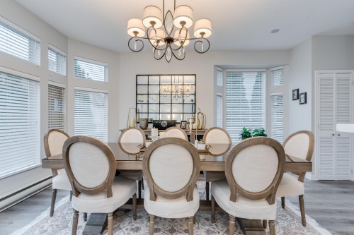 4-233 6Th Street E, North Vancouver, BC 