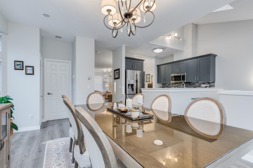 4-233 6Th Street E, North Vancouver, BC 