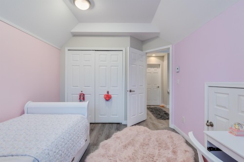 4-233 6Th Street E, North Vancouver, BC 