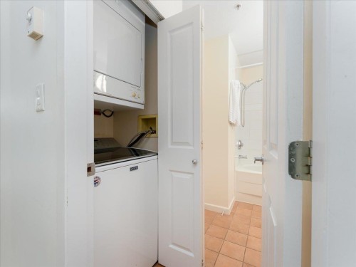 408-3083 4Th Avenue W, Vancouver, BC 