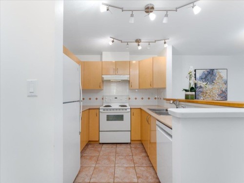 408-3083 4Th Avenue W, Vancouver, BC 