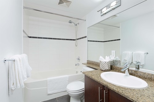 2708-688 Abbott Street, Vancouver, BC 