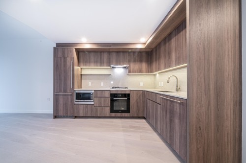 213-5212 Cambie Street, Vancouver, BC 