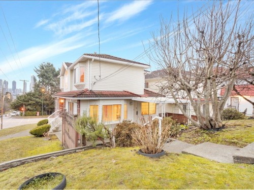 3288 5Th Avenue E, Vancouver, BC 