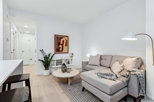 109-948 Lytton Street, North Vancouver, BC 