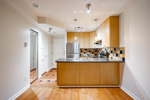 311-819 Hamilton Street, Vancouver, BC 