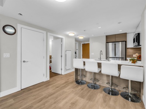 607-3451 Sawmill Crescent, Vancouver, BC 