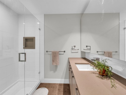 607-3451 Sawmill Crescent, Vancouver, BC 