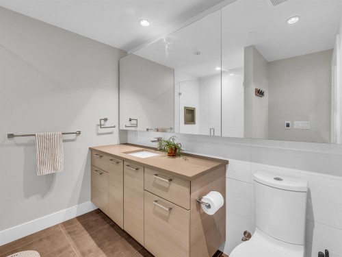 607-3451 Sawmill Crescent, Vancouver, BC 