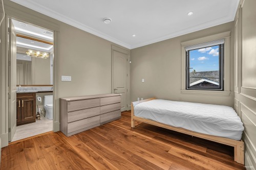 4691 Foxglove Crescent, Richmond, BC 