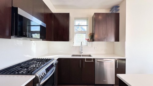 1101-8485 New Haven Close, Burnaby, BC 