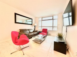 808-438 Seymour Street  Vancouver, BC V6B 6H4