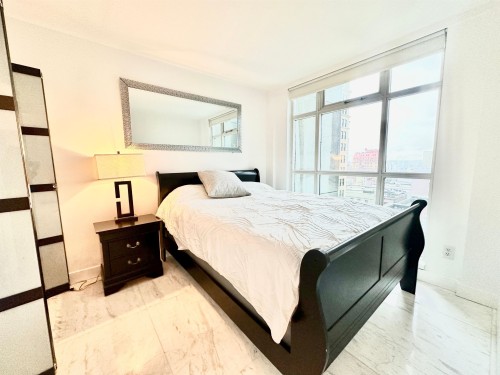 808-438 Seymour Street, Vancouver, BC 