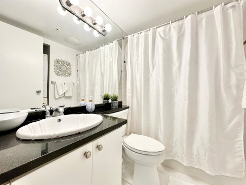 808-438 Seymour Street, Vancouver, BC 