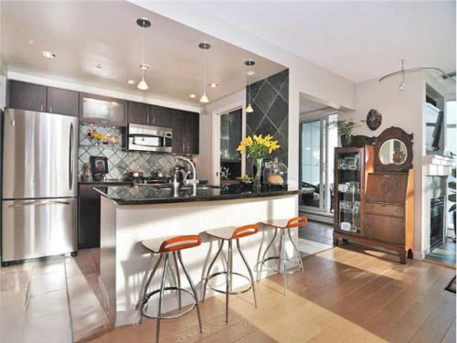 1807-198 Aquarius Mews, Vancouver, BC 