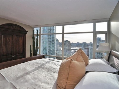 1807-198 Aquarius Mews, Vancouver, BC 