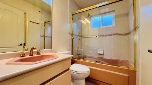 2813 21St Avenue W, Vancouver, BC 