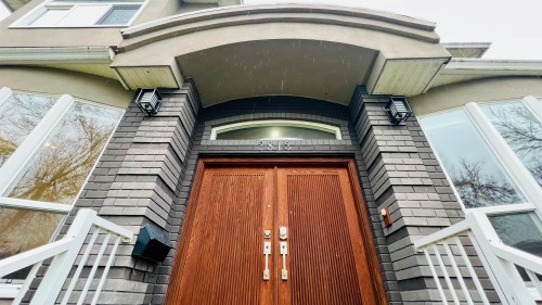 2813 21St Avenue W, Vancouver, BC 