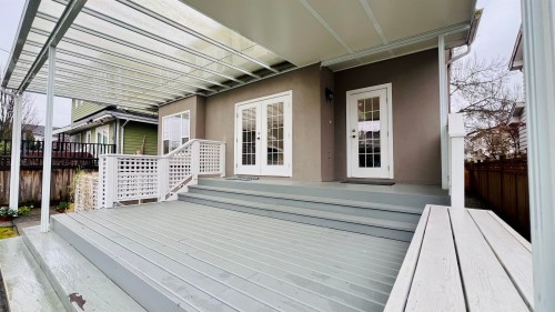 2813 21St Avenue W, Vancouver, BC 